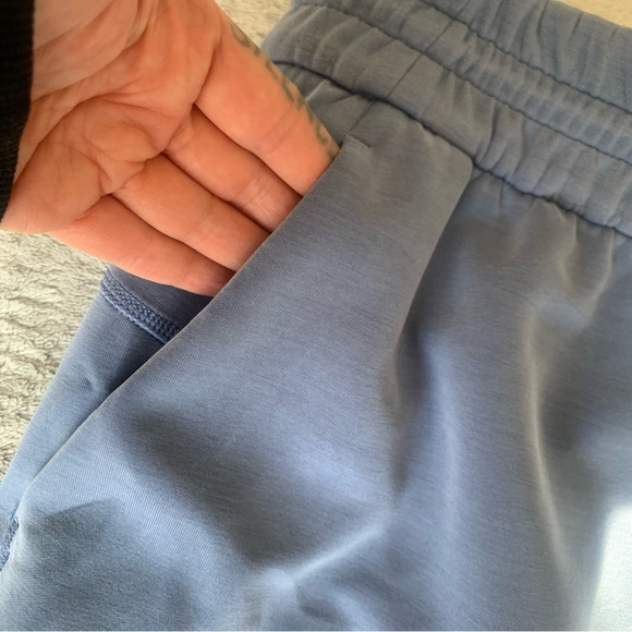 Lululemon Softstreme High-Rise Short 4" Women’s Sz 12 Oasis Blue - Picture 4 of 9